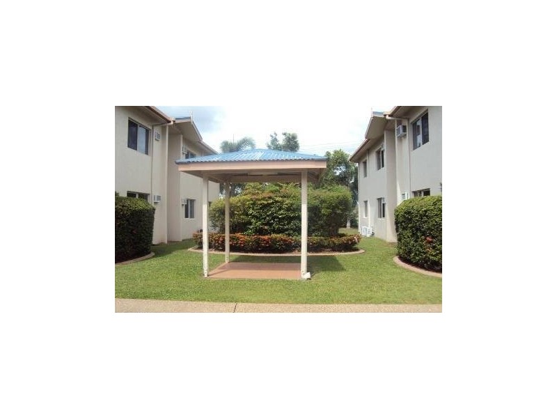 1/2 Macrossan Street, South Townsville QLD 4810