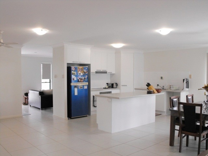 7 Tahlia Circuit, Mount Louisa QLD 4814
