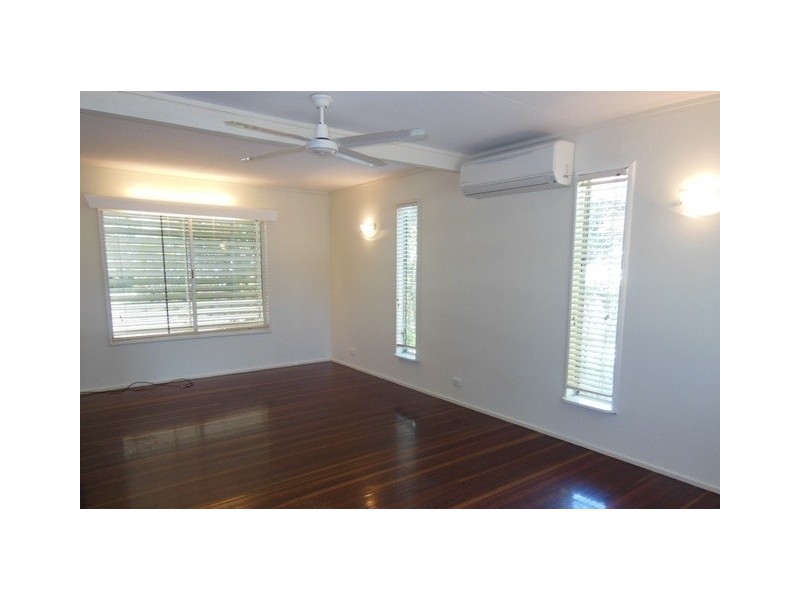 1 Granados Street, Kirwan QLD 4817