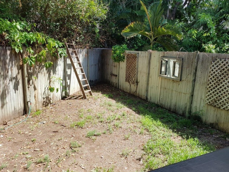 42 Griffith Street, South Townsville QLD 4810