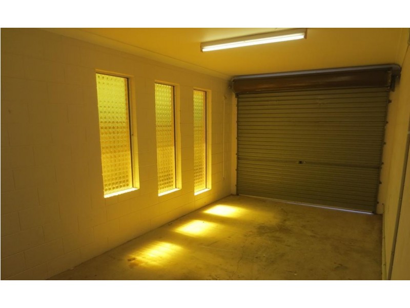 2/31 President Street, Kirwan QLD 4817