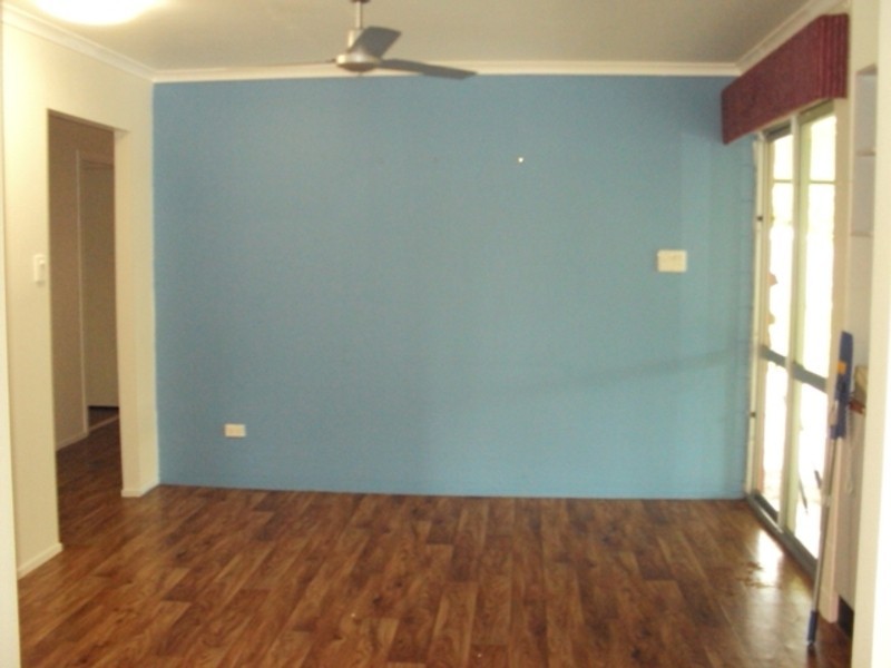 8 Sonia Street, Rasmussen QLD 4815