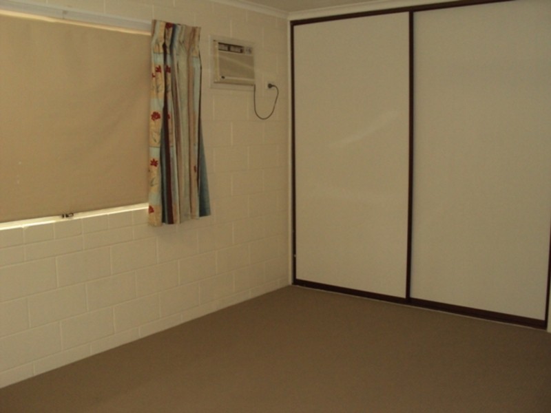 8 Sonia Street, Rasmussen QLD 4815