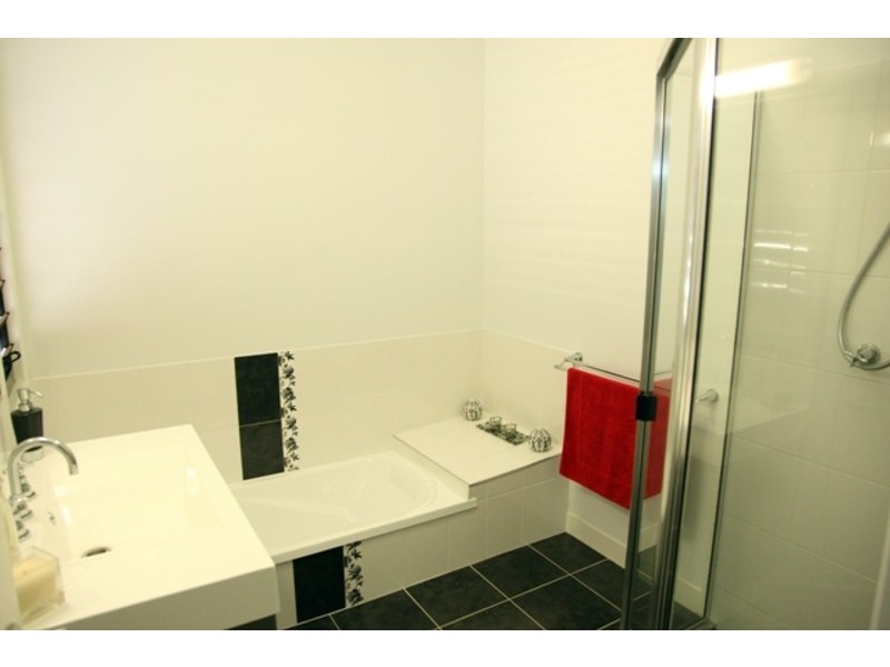 15 Kiandra Place, Mount Louisa QLD 4814