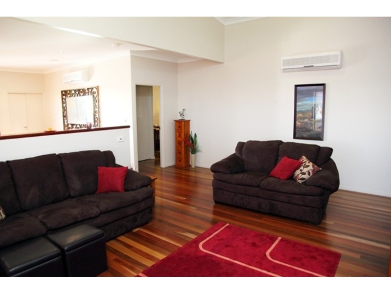 15 Kiandra Place, Mount Louisa QLD 4814