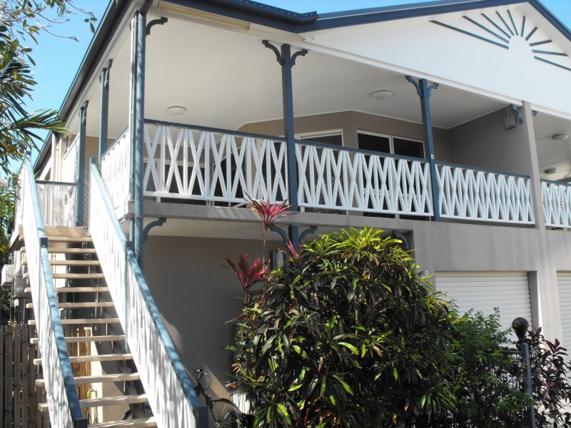 3/12 Hirst Street, Hermit Park QLD 4812