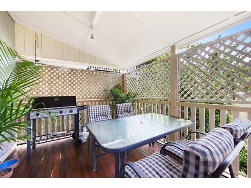 7 Musgrave Street, West End QLD 4810