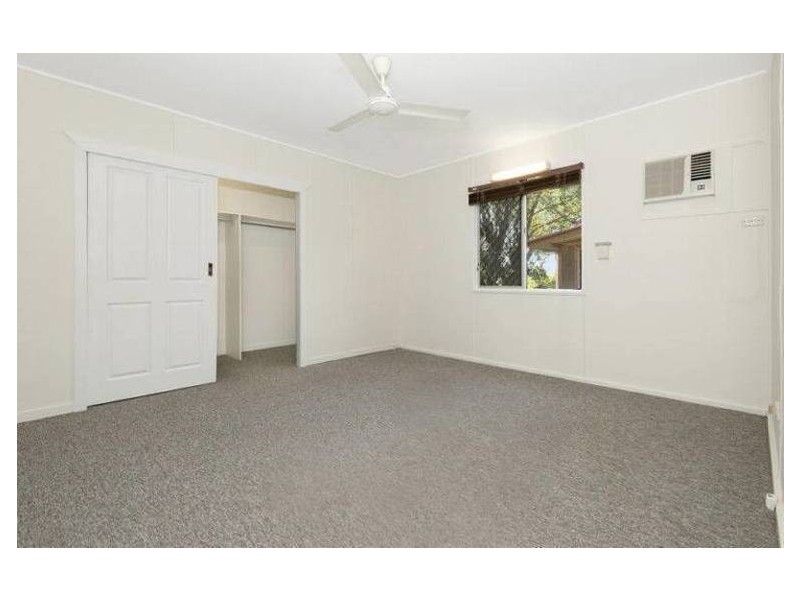 212 Charles Street, Cranbrook QLD 4814