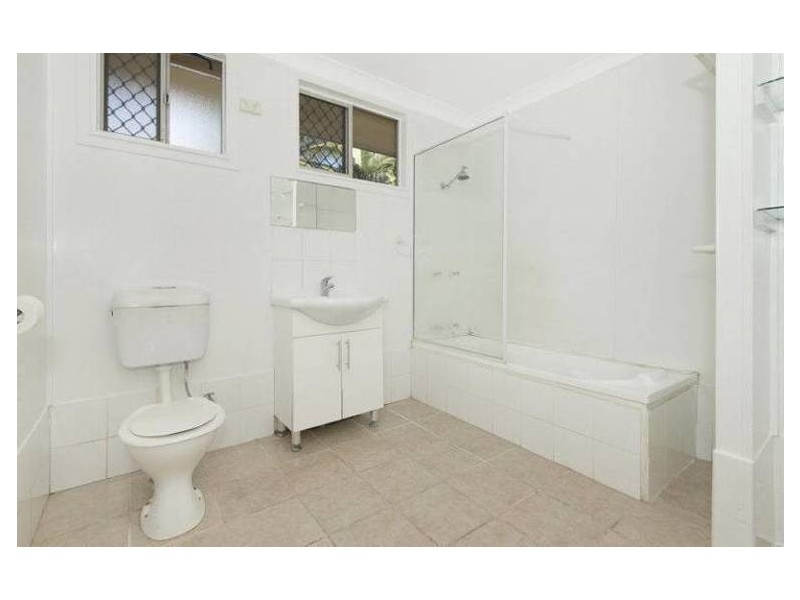 212 Charles Street, Cranbrook QLD 4814