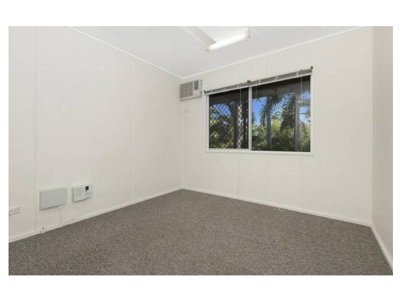 212 Charles Street, Cranbrook QLD 4814