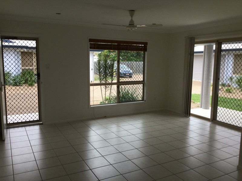 9/10 Renecol Avenue, Rasmussen QLD 4815