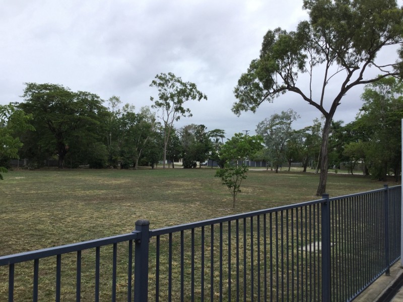 9/10 Renecol Avenue, Rasmussen QLD 4815