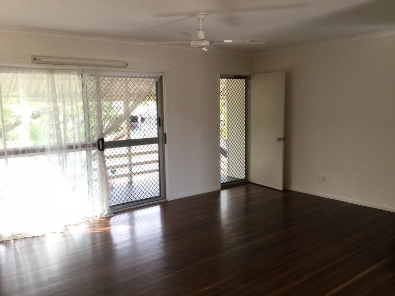 10 Aloomba Crescent, Cranbrook QLD 4814