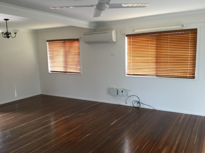 10 Aloomba Crescent, Cranbrook QLD 4814