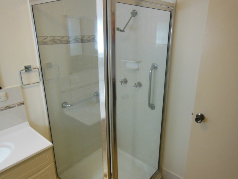 2/8 Goldring Street, Hermit Park QLD 4812