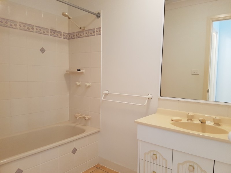 9 Regatta Crescent, Douglas QLD 4814