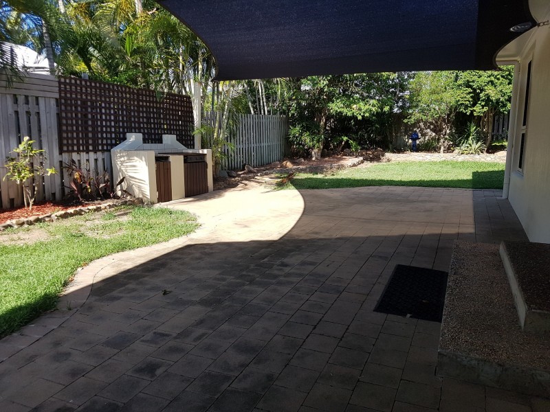 9 Regatta Crescent, Douglas QLD 4814