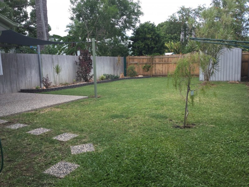 2/55 Albany Road, Hyde Park QLD 4812