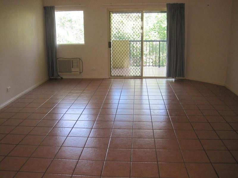 2/92 Regatta Crescent, Douglas QLD 4814