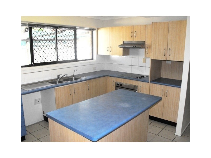 2/42 Kern Brothers Drive, Kirwan QLD 4817