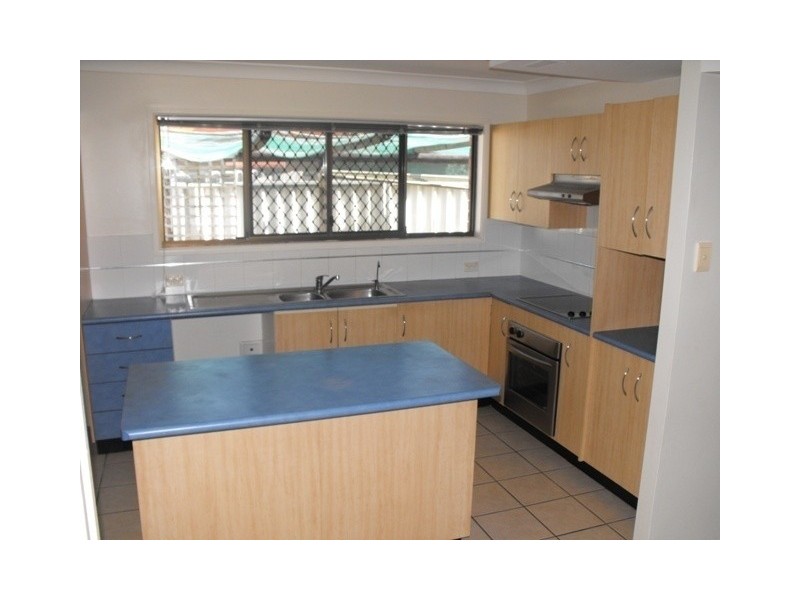 2/42 Kern Brothers Drive, Kirwan QLD 4817