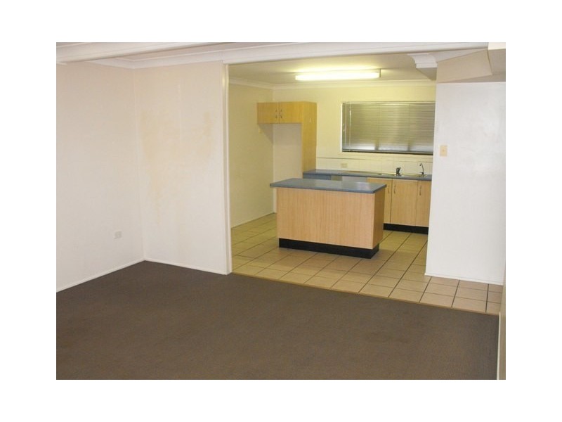 2/42 Kern Brothers Drive, Kirwan QLD 4817