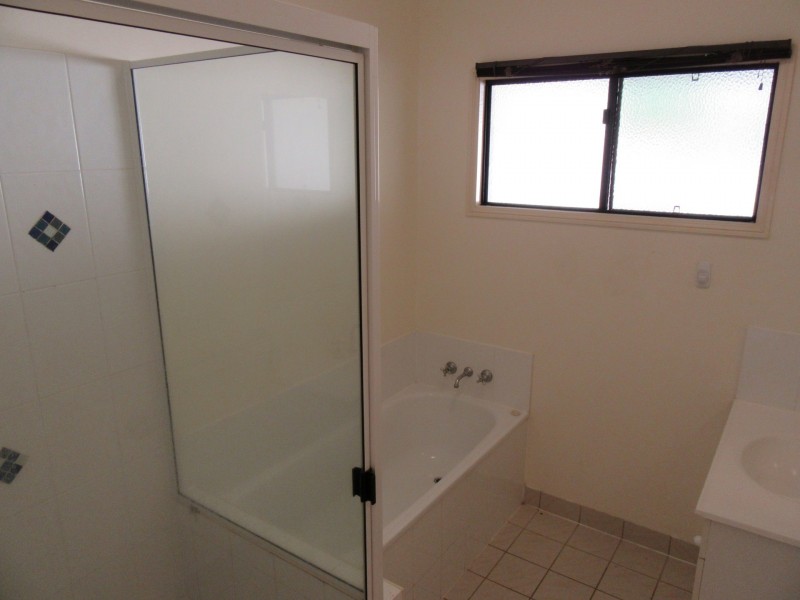 49 Flagstone Avenue, Rangewood QLD 4817