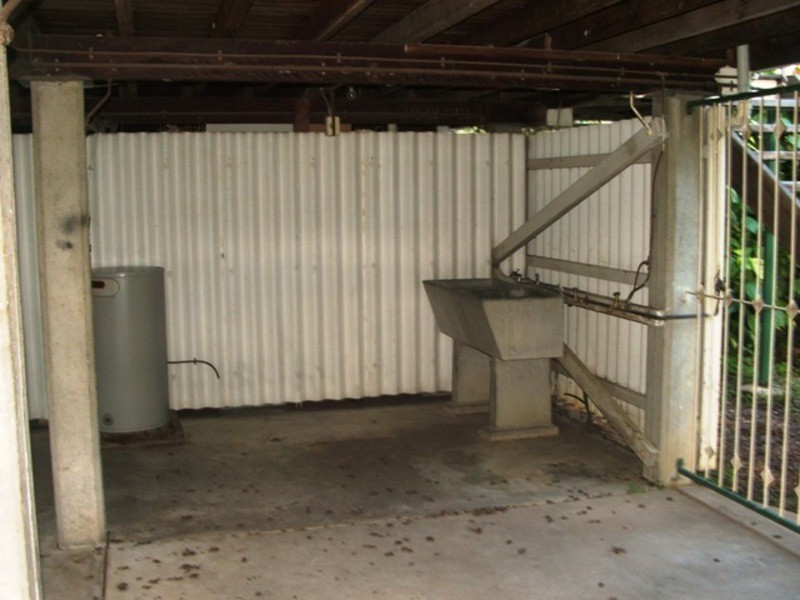 2/13 Desailly Street, Pimlico QLD 4812