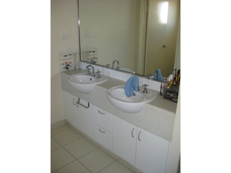 Room 1/4 Turrella Court, Douglas QLD 4814