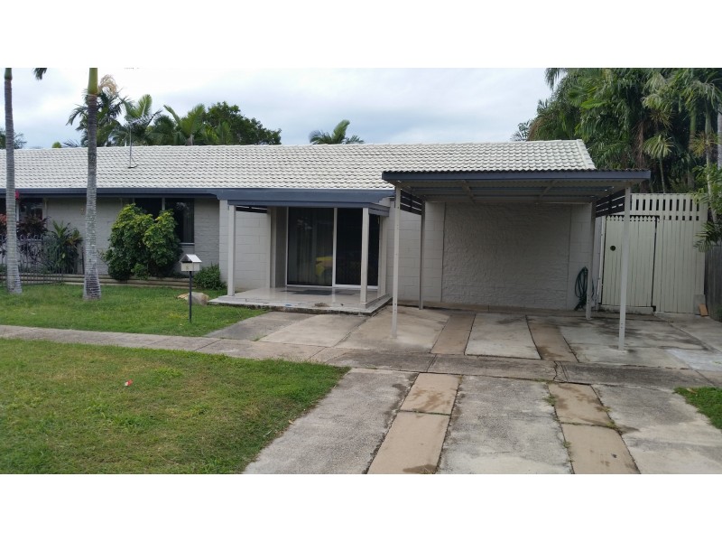 2/2 Wandella Crescent, Cranbrook QLD 4814