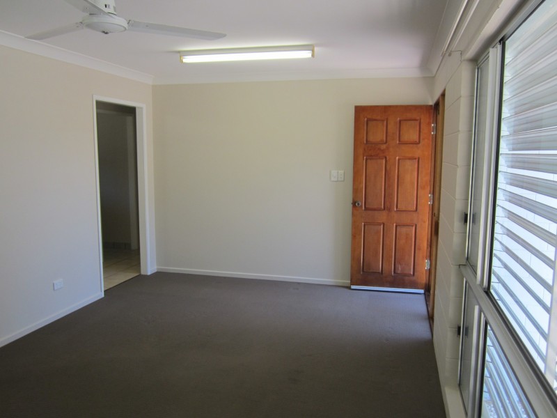 4 Karangi Street, Rasmussen QLD 4815