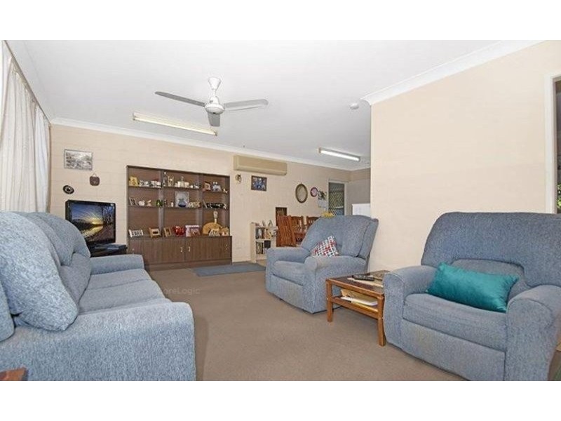 4 Karangi Street, Rasmussen QLD 4815