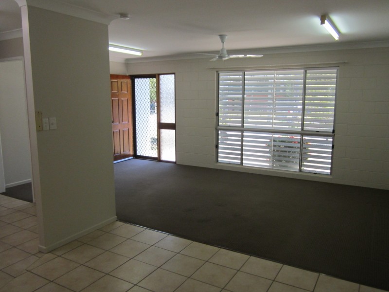 4 Karangi Street, Rasmussen QLD 4815