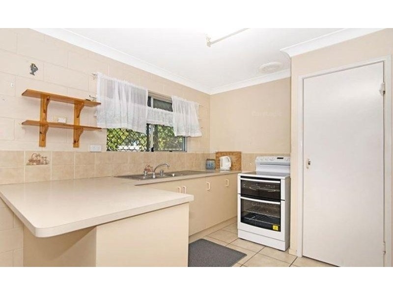 4 Karangi Street, Rasmussen QLD 4815