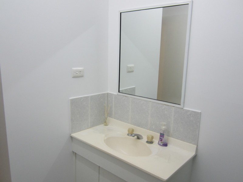 4 Karangi Street, Rasmussen QLD 4815