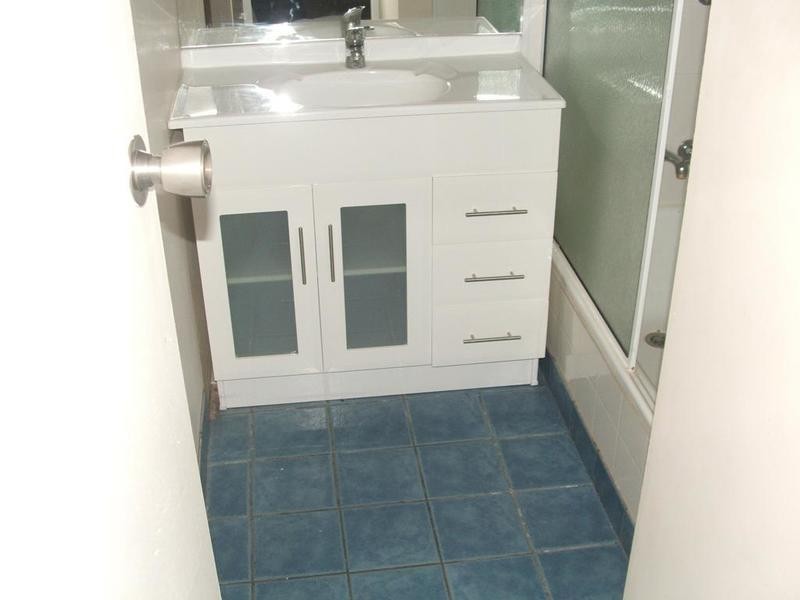 8 Emerald Street, Kirwan QLD 4817