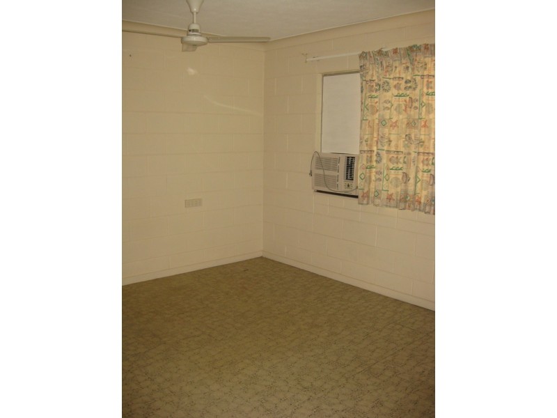 199D Kings Road, Pimlico QLD 4812