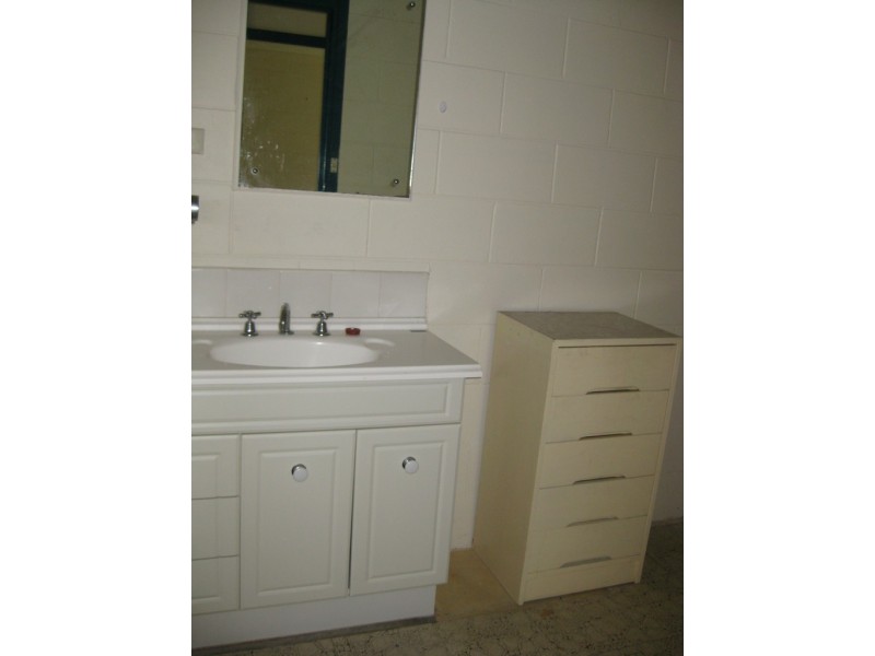 199D Kings Road, Pimlico QLD 4812