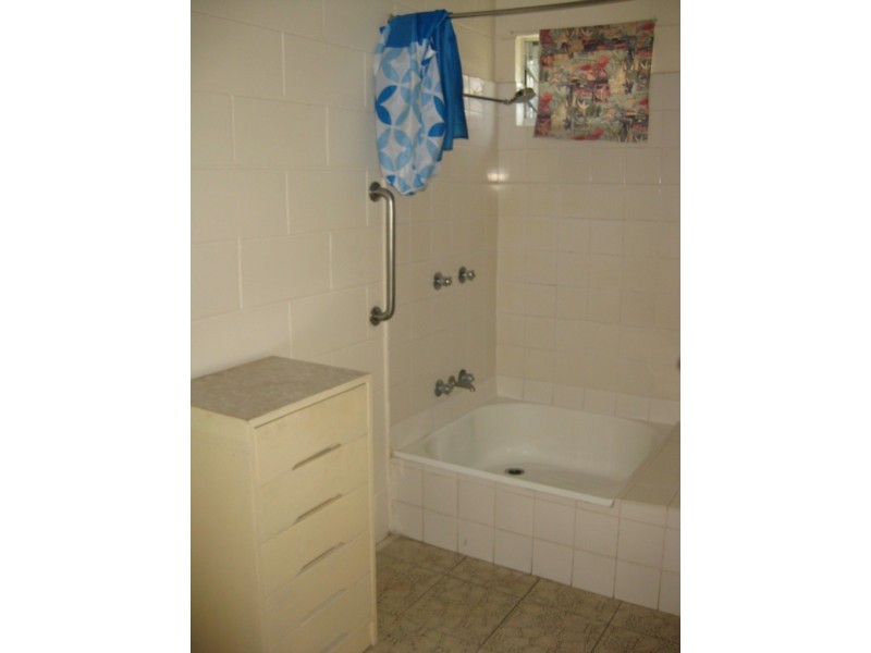 199D Kings Road, Pimlico QLD 4812