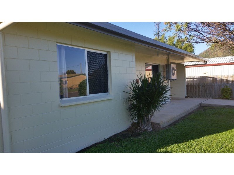 3B Violet Street, Rasmussen QLD 4815