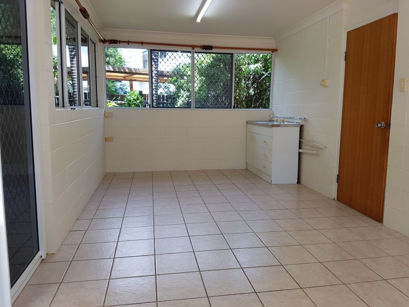 4 Rhodes Street, Heatley QLD 4814