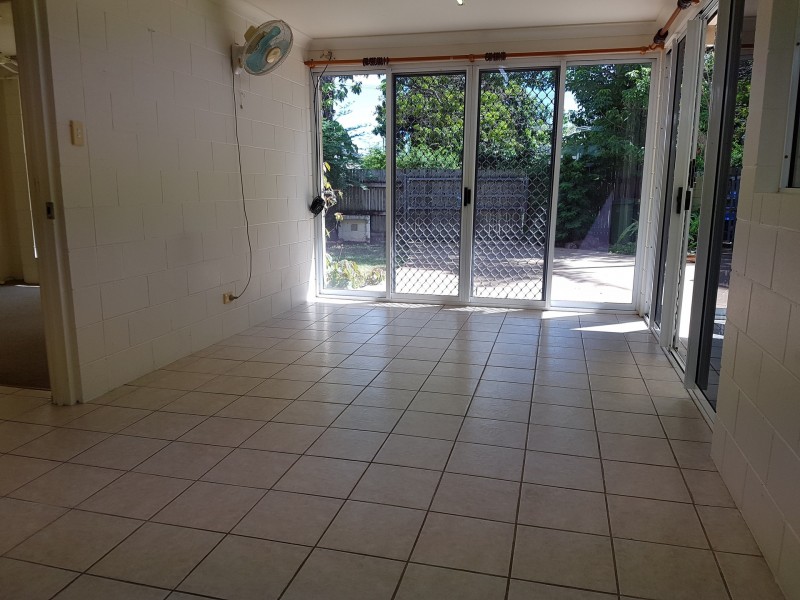 4 Rhodes Street, Heatley QLD 4814