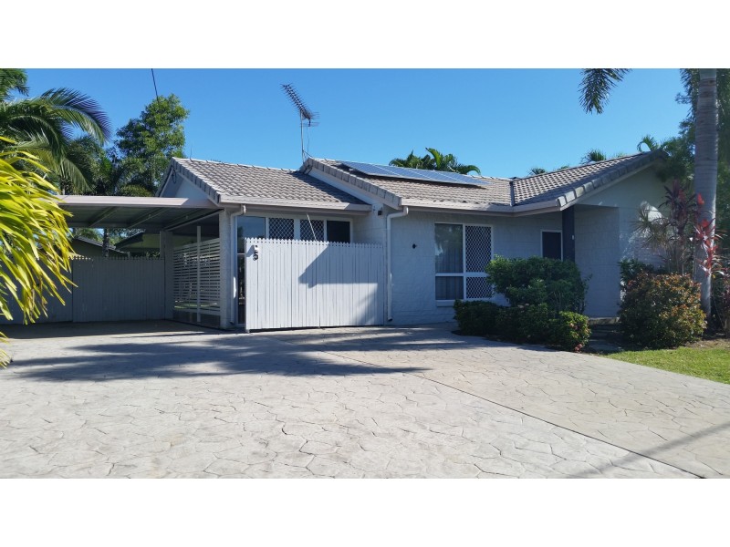 5 Beale Court, Kelso QLD 4815