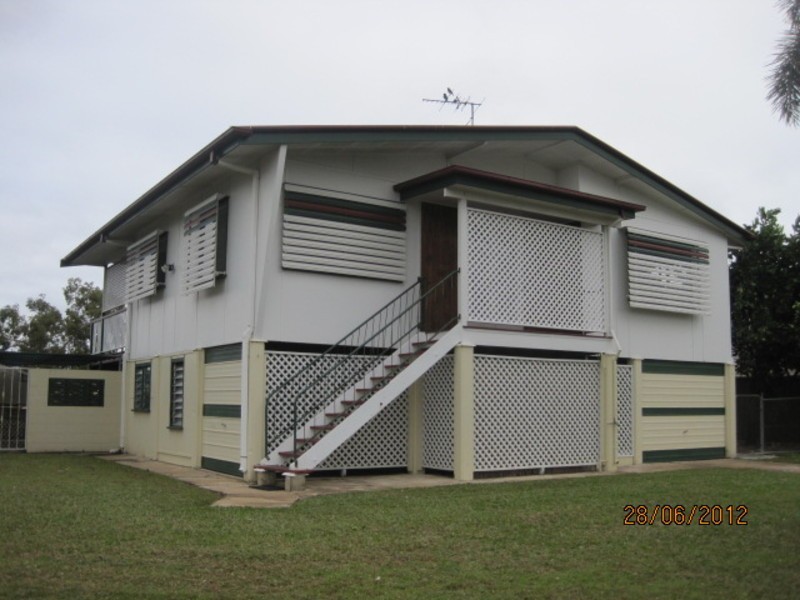 44 Dalpura Avenue, Cranbrook QLD 4814