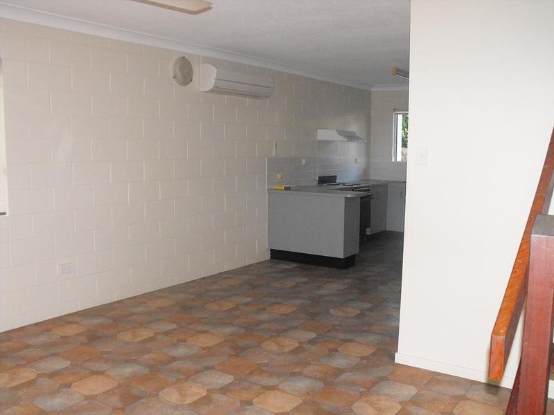 4/159 Harold Street, West End QLD 4810