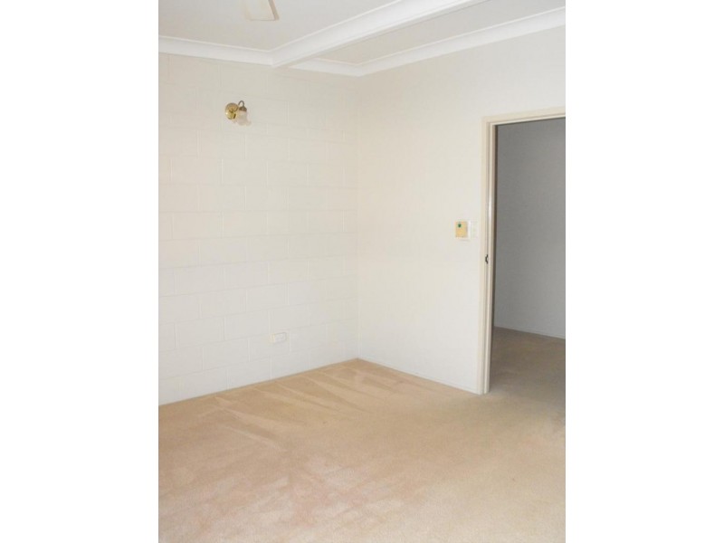 4/159 Harold Street, West End QLD 4810