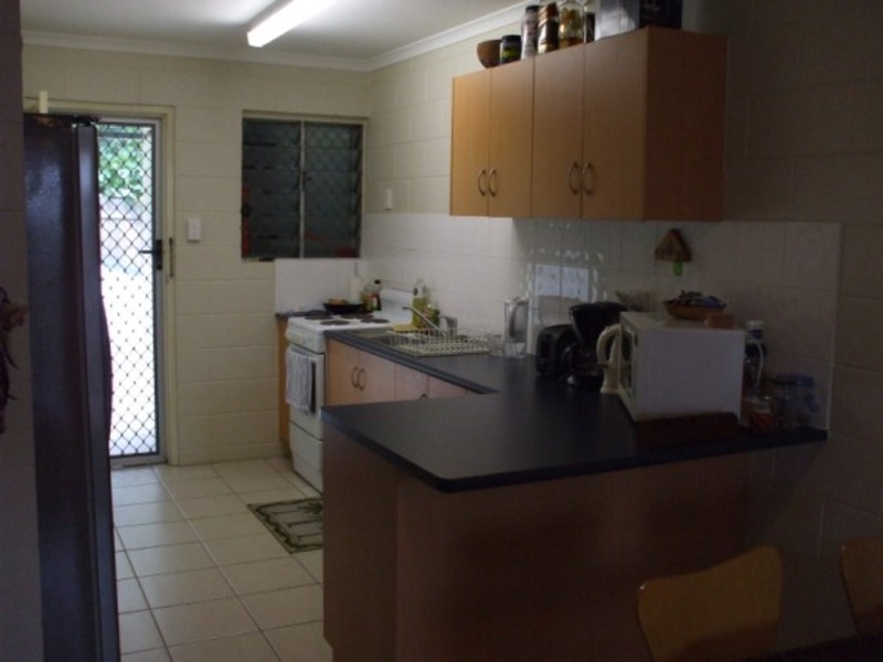 4/31 Harold Street, West End QLD 4810