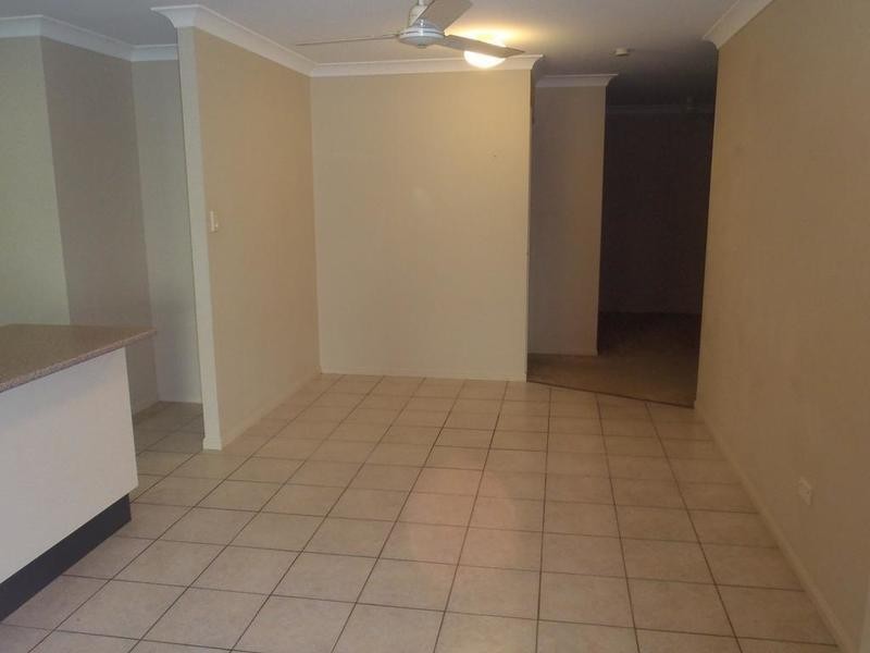 2/93 Hugh Street, West End QLD 4810