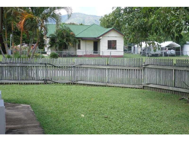 163 Albert Street, Cranbrook QLD 4814