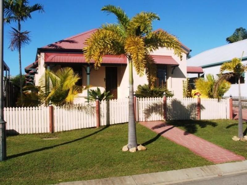 17 College Lane, Douglas QLD 4814